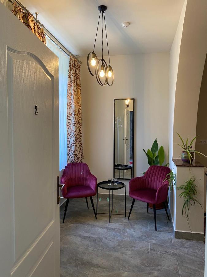 Boutique Rooms With Parking Gran Varadino Esterno foto