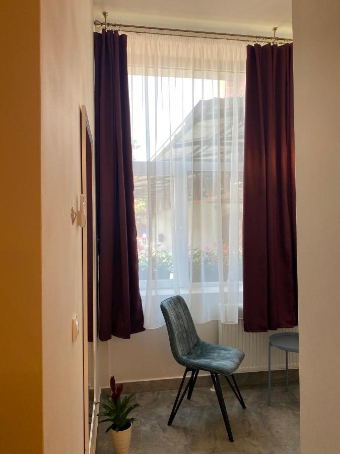 Boutique Rooms With Parking Gran Varadino Esterno foto