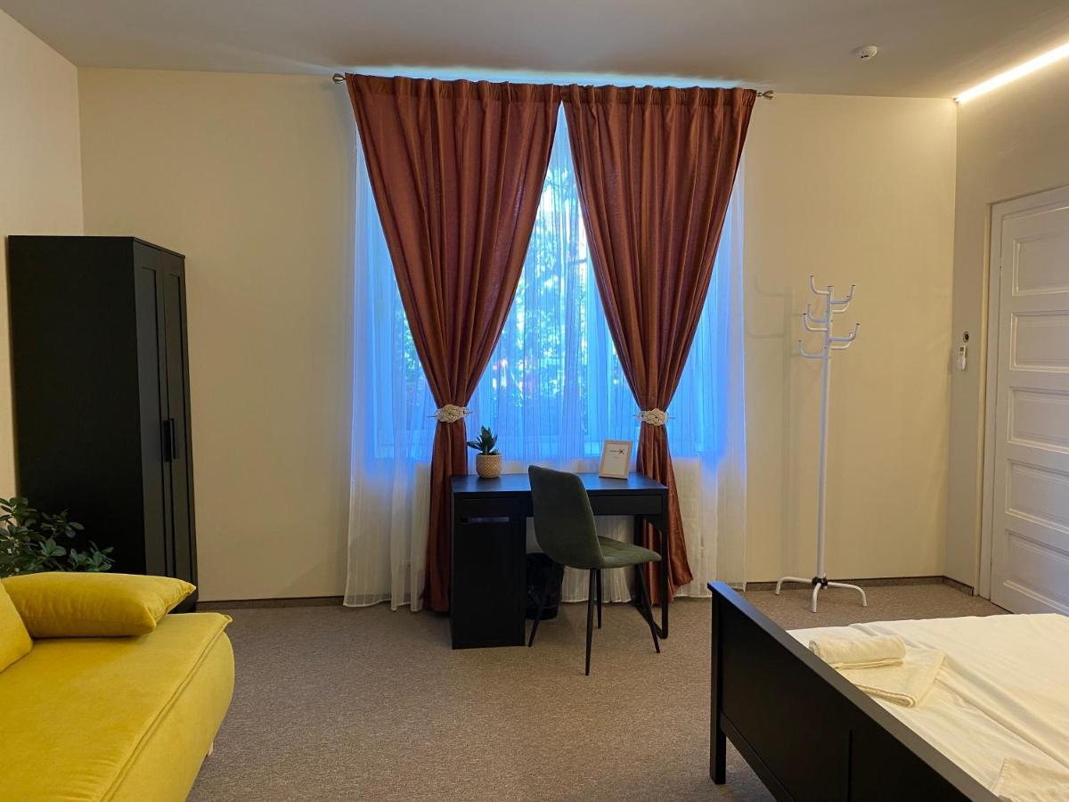 Boutique Rooms With Parking Gran Varadino Esterno foto